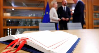 EU warns United Kingdom for its obligations in Ireland and Northern Ireland