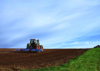 tractor farmer Agricultural-machine farmer