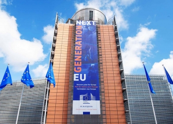 The banner -Recovery Plan for Europe- on the front of the Berlaymont building - MFF Budget and NextGenerationEU