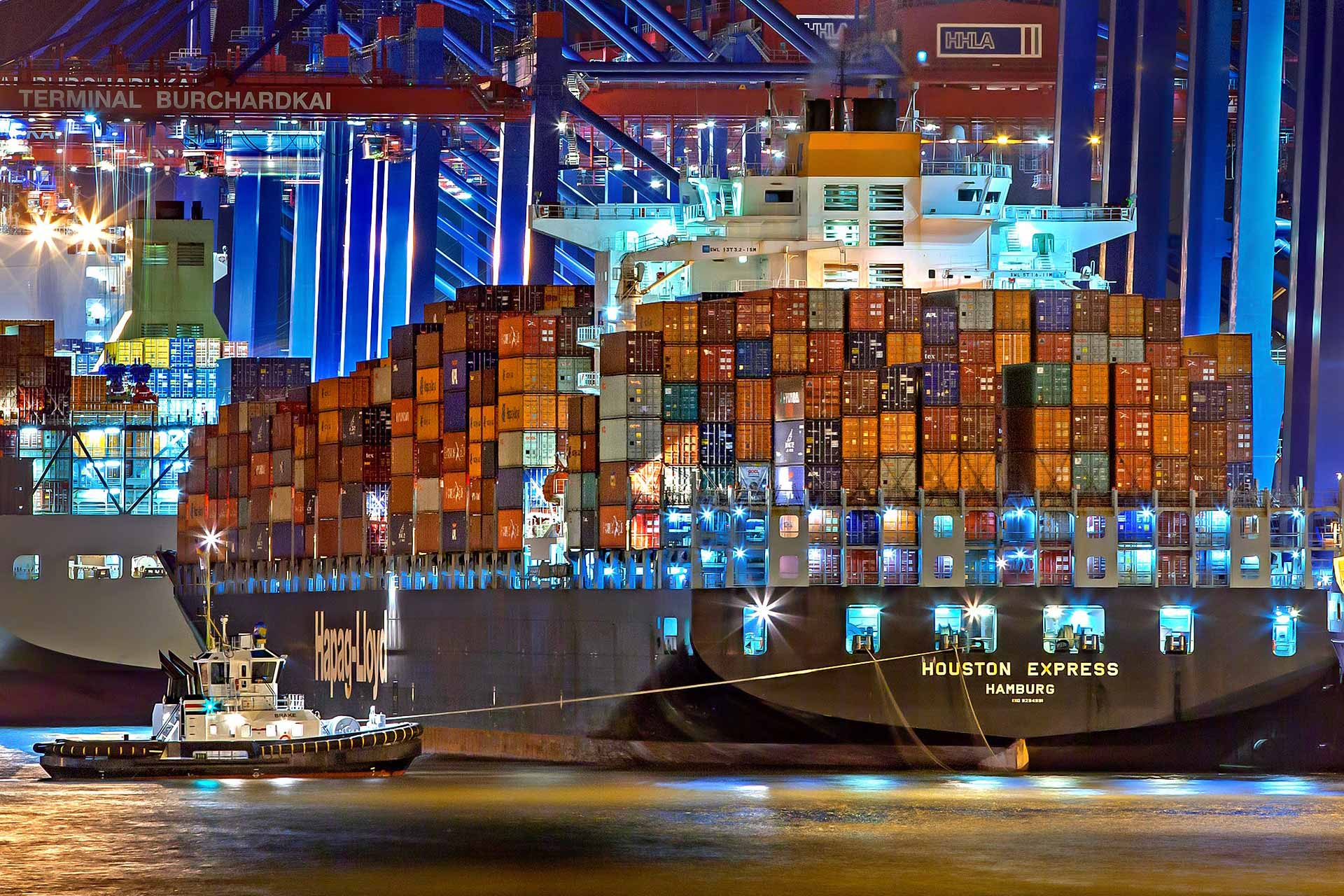 container ship hamburg port international trade