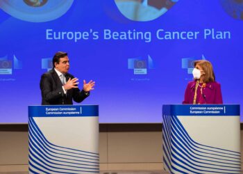 Margaritis Schinas and Stella Kyriakides on Europe’s Beating Cancer Plan